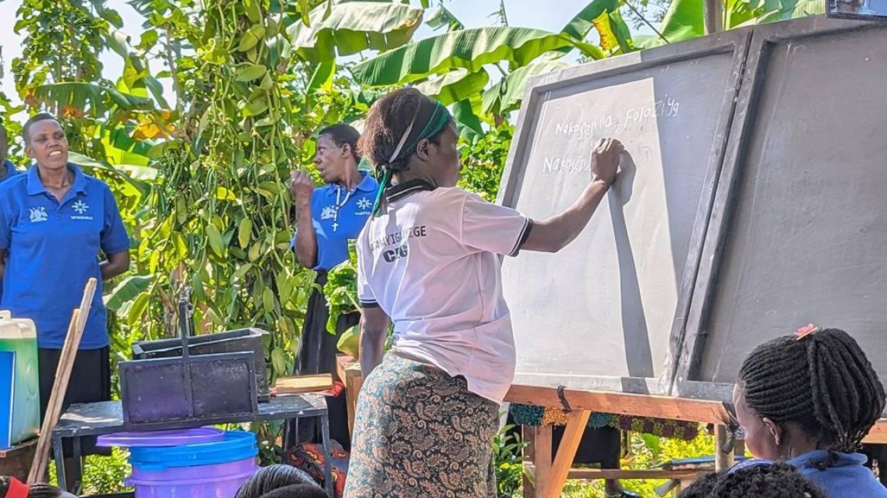 Unbound writing name