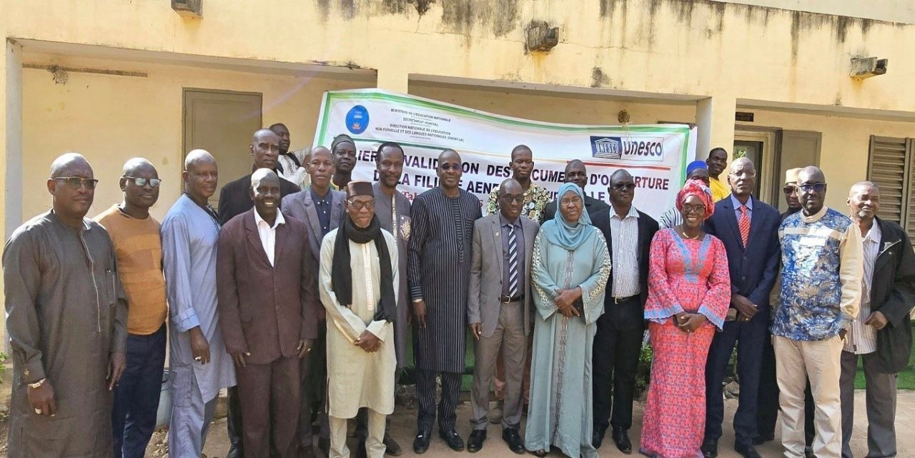 Photo de famille Atelier douverture de la filière AENF au Mali