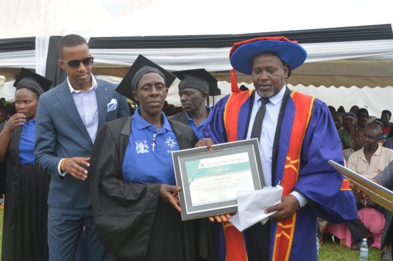Jane Francis receiving a certificate